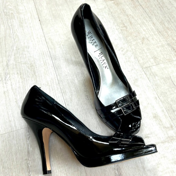 EUC White House Black Market Patent Leather Heels - Picture 1 of 6
